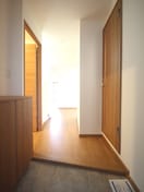 玄関 サイレンス大森西（101）