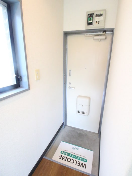 玄関 アバ・ハウス