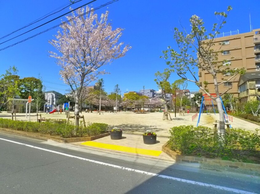 平井公園(公園)まで1600m サンエイビル