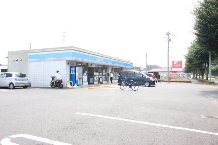 ローソン　多摩和田店(コンビニ)まで625m メゾン・ド・ララ