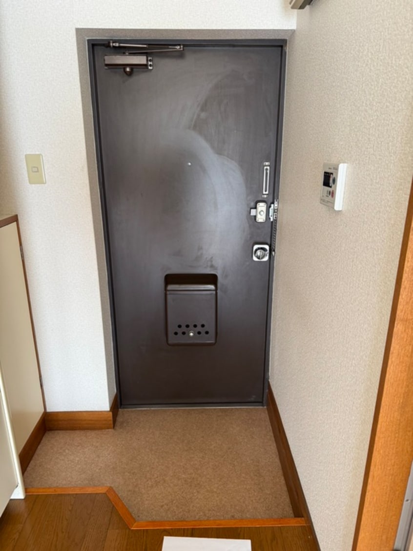 玄関 成城フォーラム