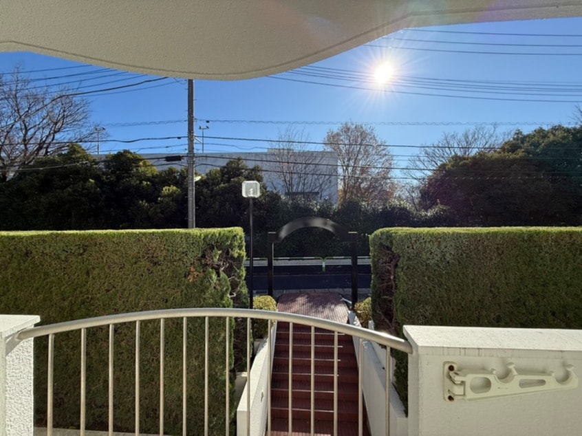 室内からの展望 成城フォーラム