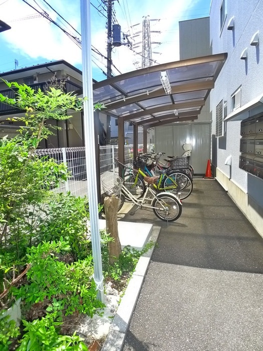 駐輪場 グレース長澤