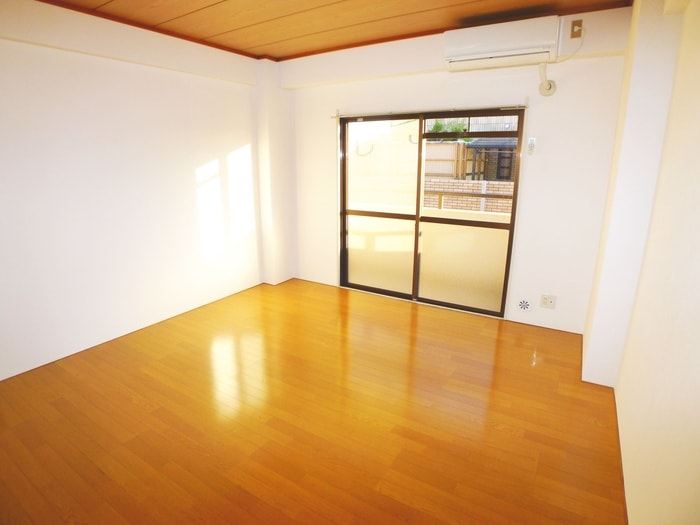 室内からの展望 彦田ビル