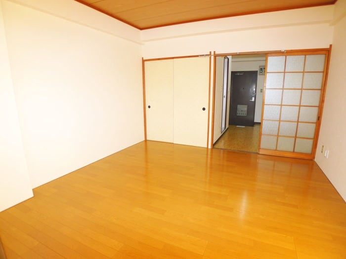 居室 彦田ビル