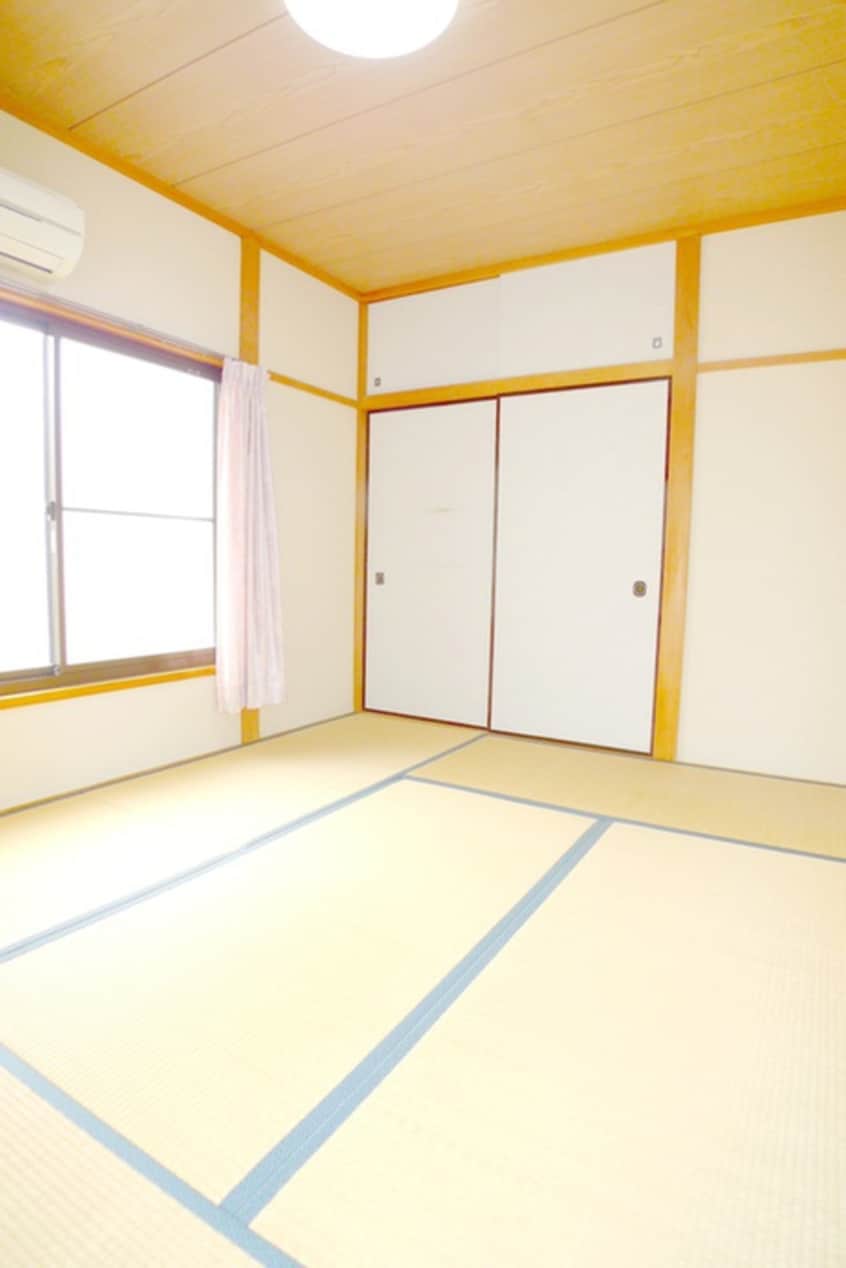 居室 オバタハイツ