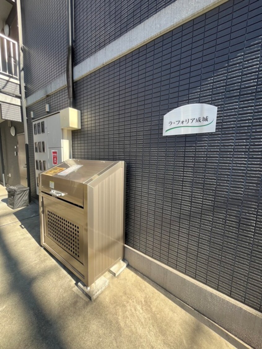 エントランス部分 ラ・フォリア成城