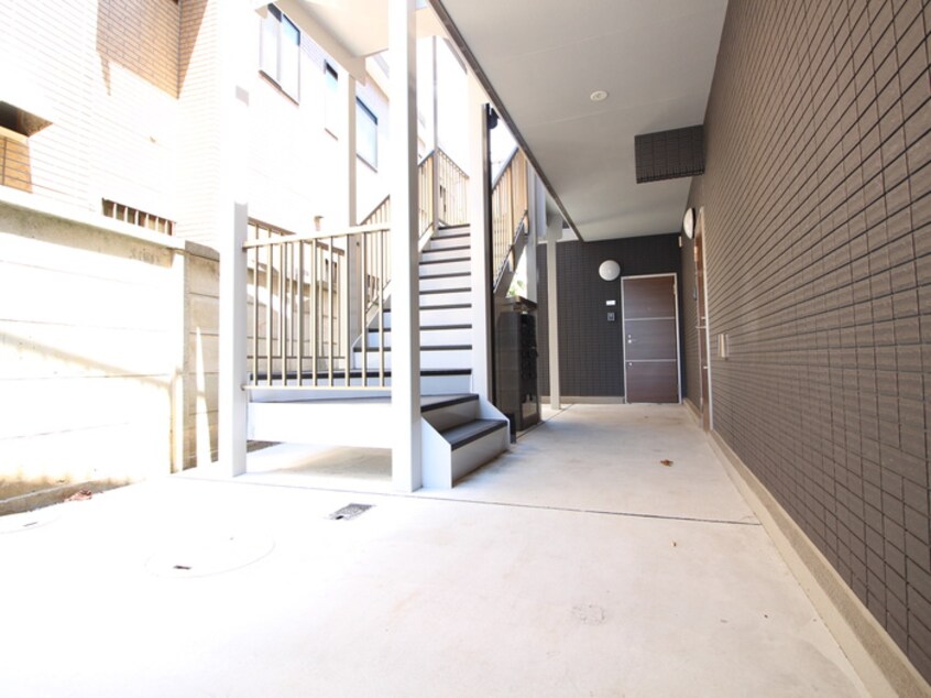 エントランス部分 ラ・フォリア成城