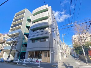 クリスタルハイム