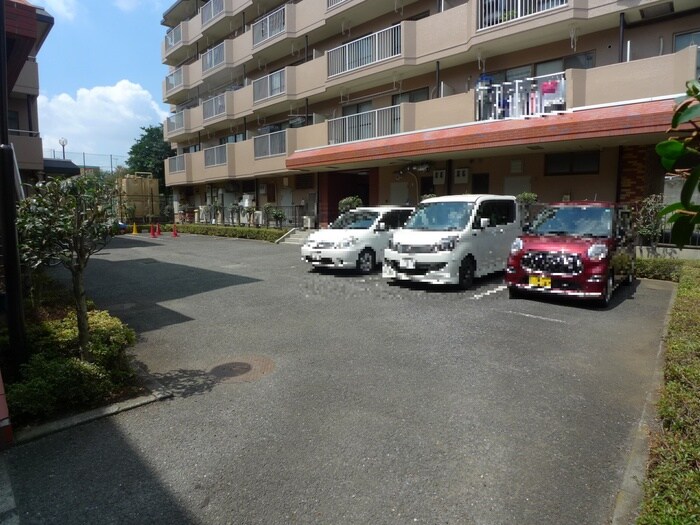 駐車場 メイゾン小手指弐番館