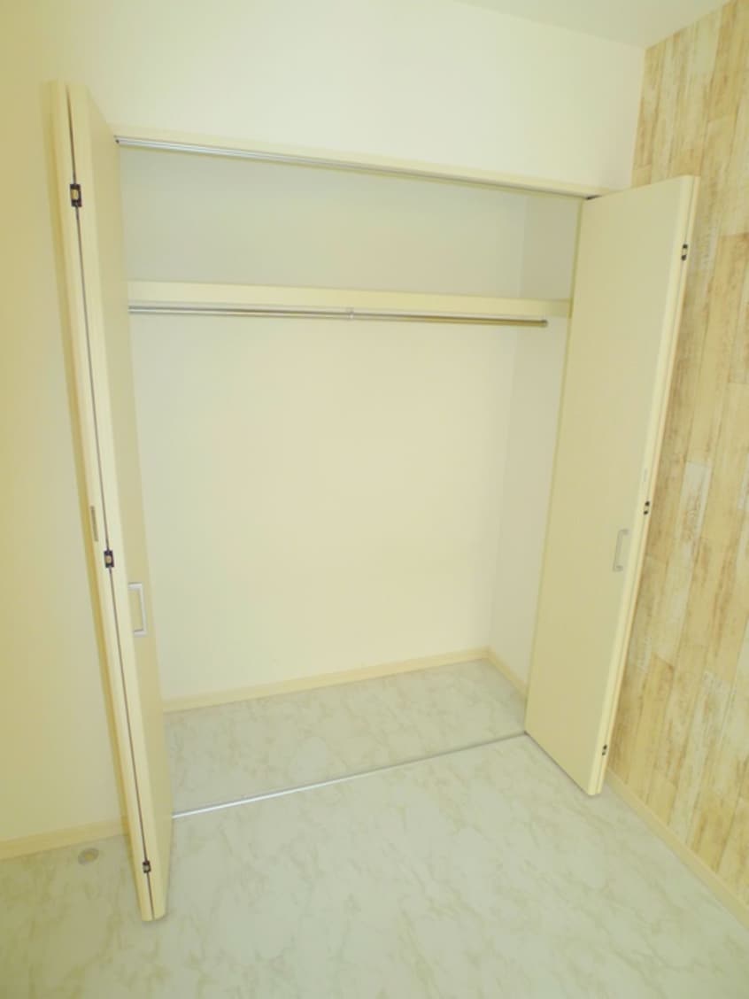 収納 ベルメント陣屋前B棟