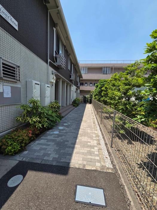 エントランス部分 メゾンシェーヌ