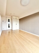 居室 ヤンズパレス