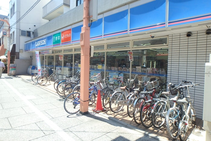 ローソン大山東町店(コンビニ)まで148m 板橋ヒルトップマンション
