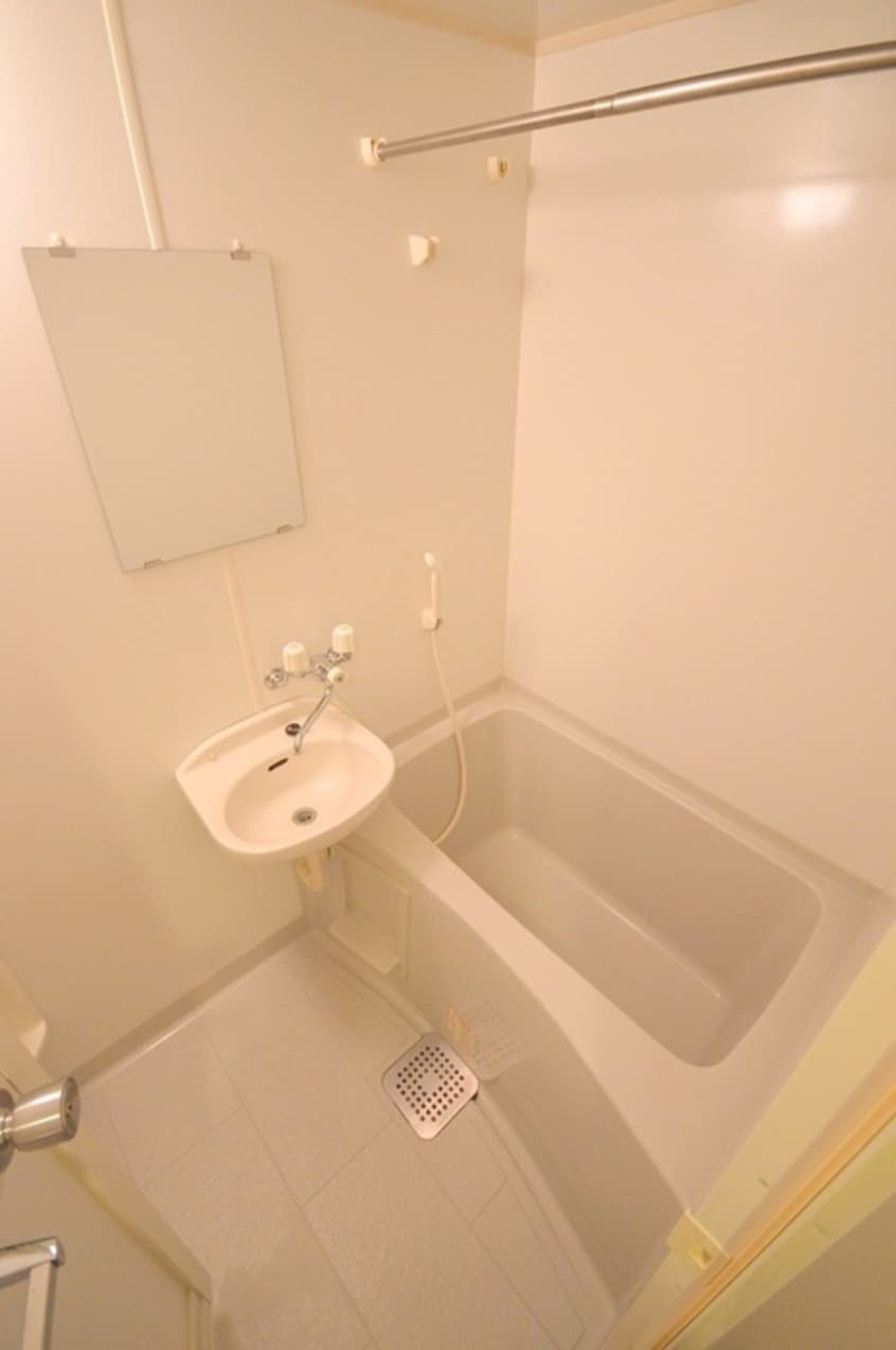 バス／シャワールーム等 アクロス赤坂(802)