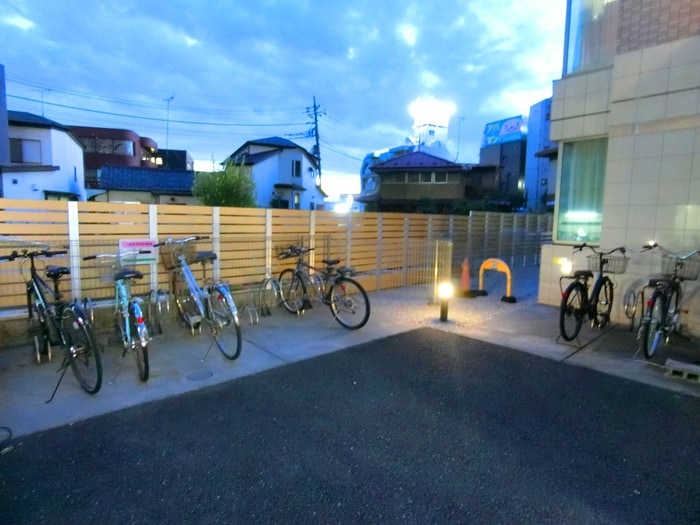 駐輪場 ビアンくすのき台