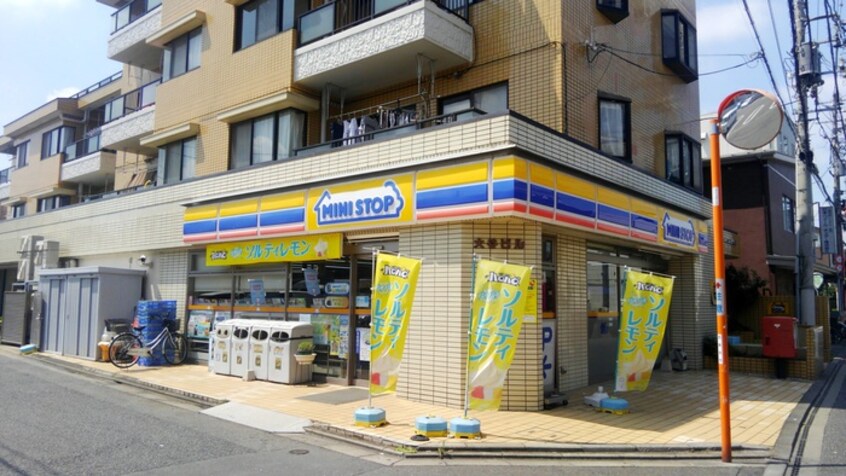 ミニストップ 芝久保２丁目店(コンビニ)まで220m シャトレ芝久保