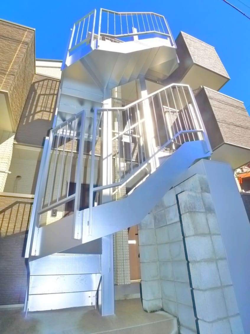 エントランス部分 ＡＱＵＡ　ＬＵＣＥ　Ⅰ