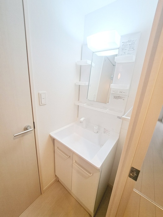 洗面 リブリ・上大岡西