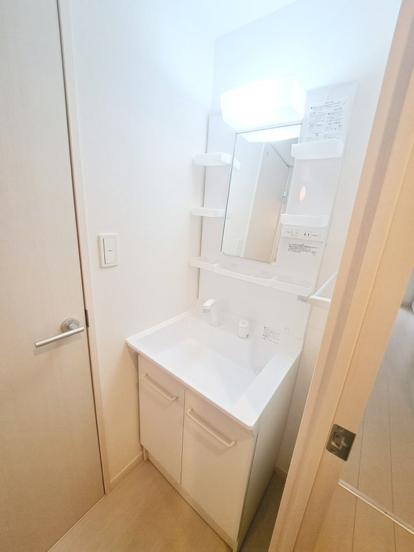 洗面 リブリ・上大岡西