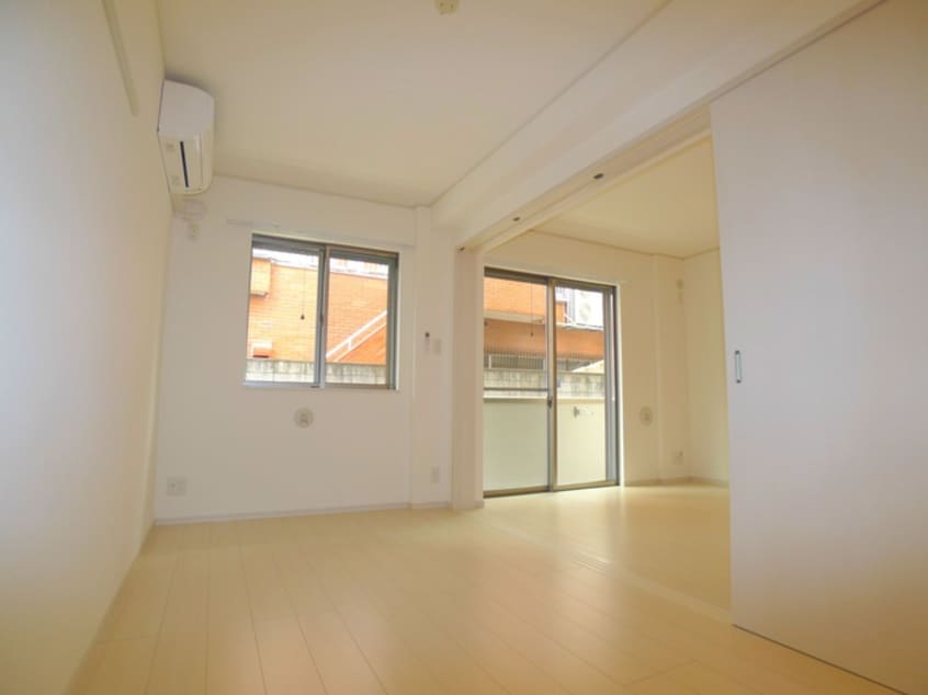 居室 ロイヤルハウス　アール１