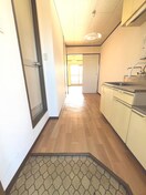 玄関 メゾンフロレアル