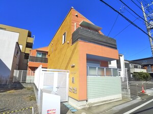 ハウスフォー