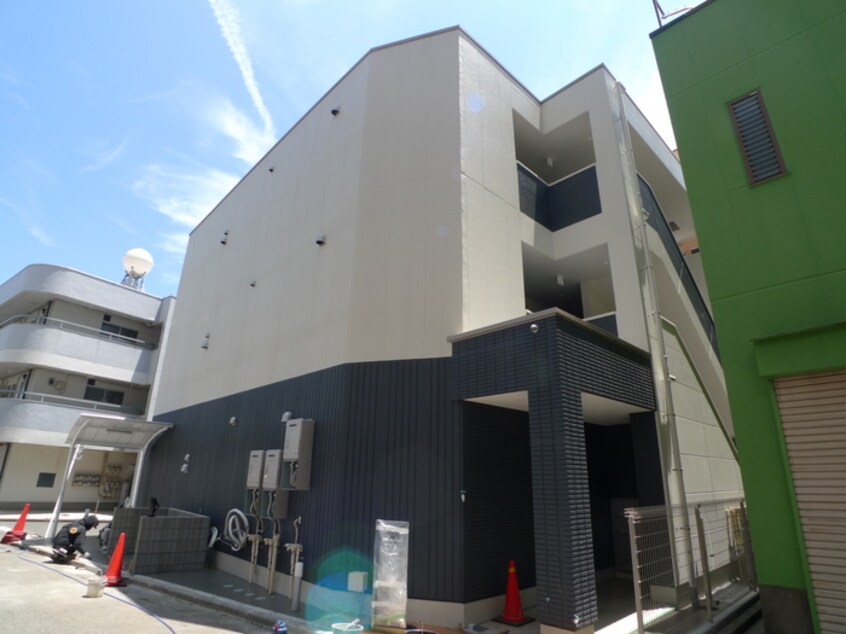 エントランス部分 サウダージ