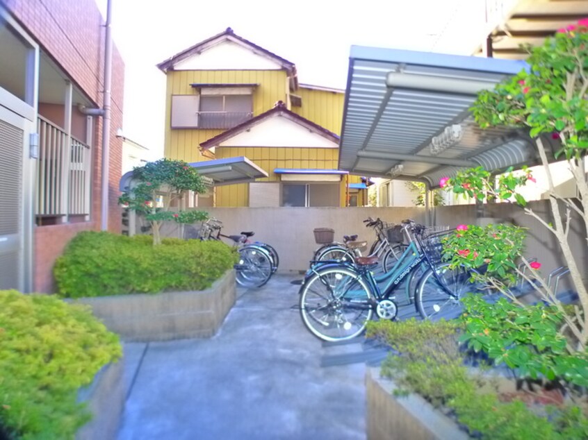 駐輪場 エスパシオＥ