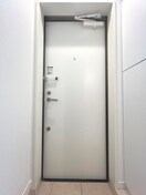 玄関 フィオーレ栗原