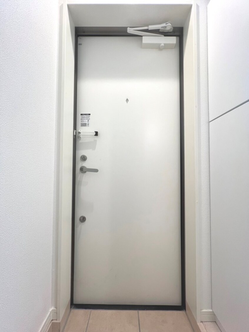 玄関 フィオーレ栗原
