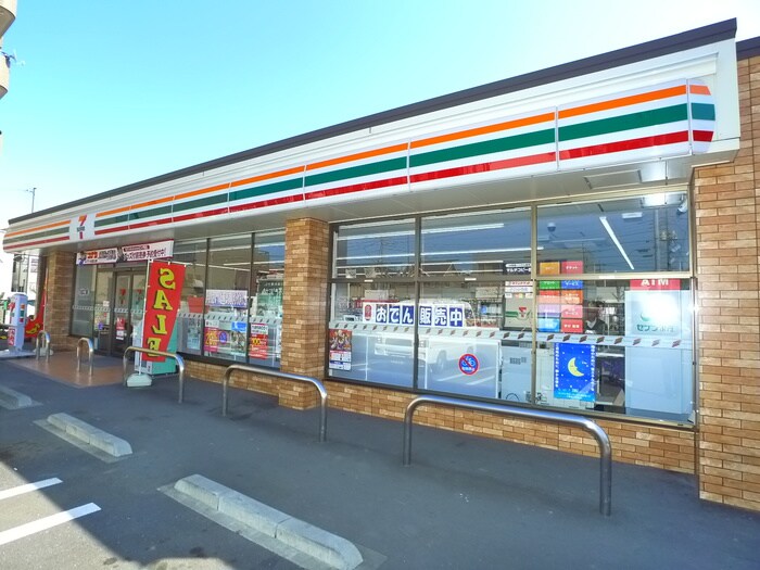セブンイレブン(コンビニ)まで243m フィオーレ栗原