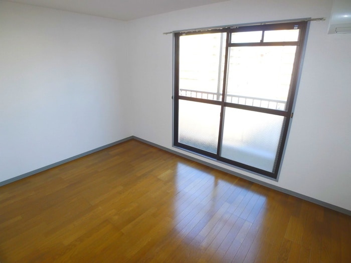 居室 ＢＥＲＧＬＡＮＤ春日