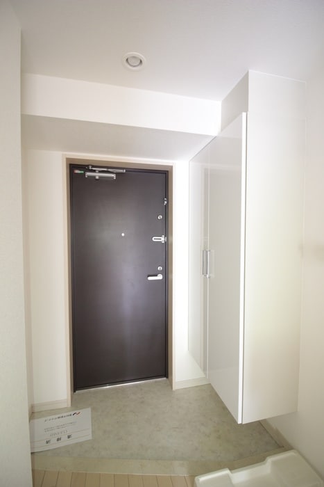 玄関 プライムア－バン新百合ヶ丘