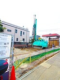 建築中