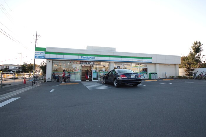ファミリーマート(コンビニ)まで322m ラシャーブル成瀬