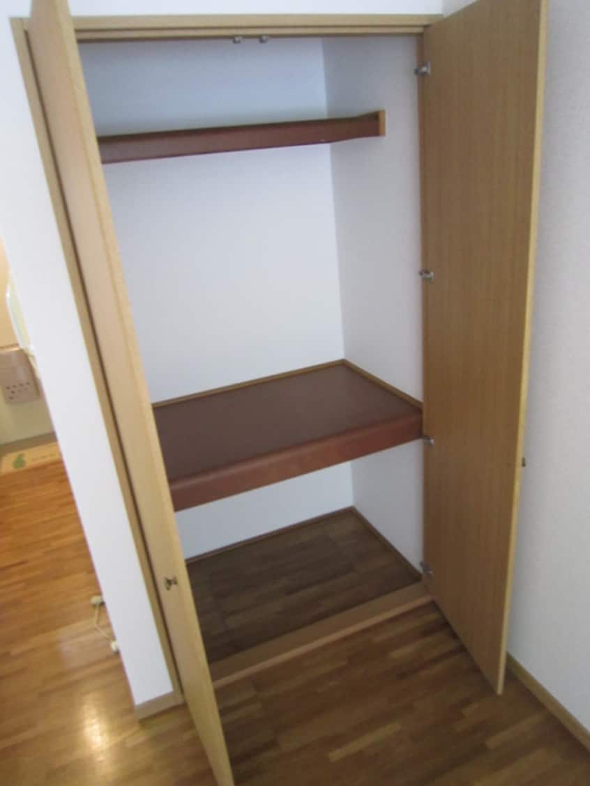 収納 エステ－トピアアオキⅡ