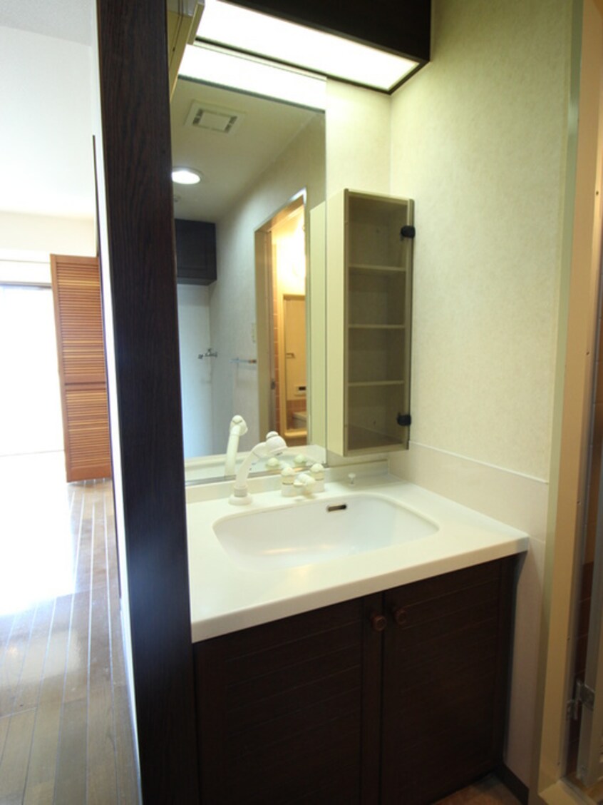 洗濯機置場 センチュリ－越谷