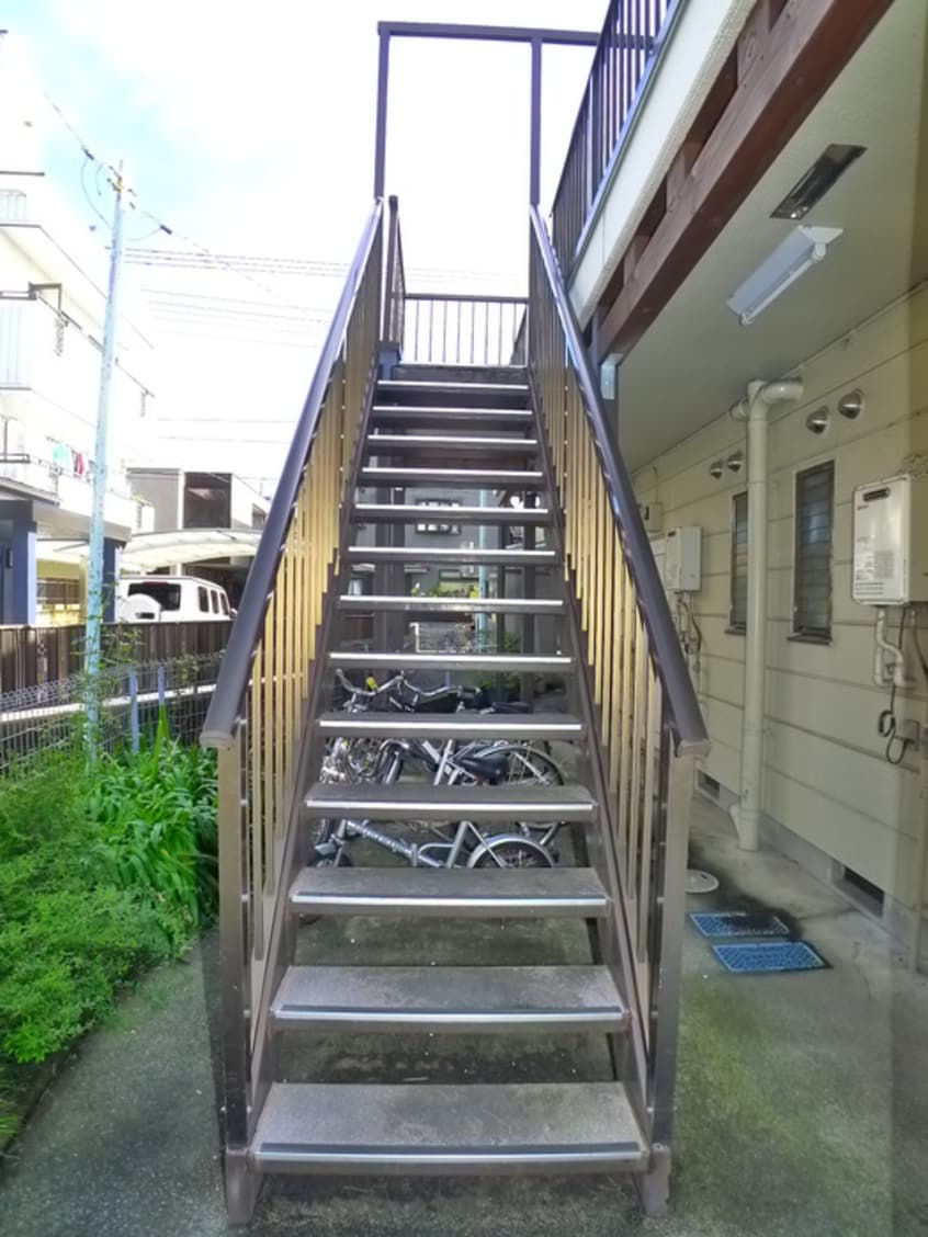 エントランス部分 鎌倉ハイツ