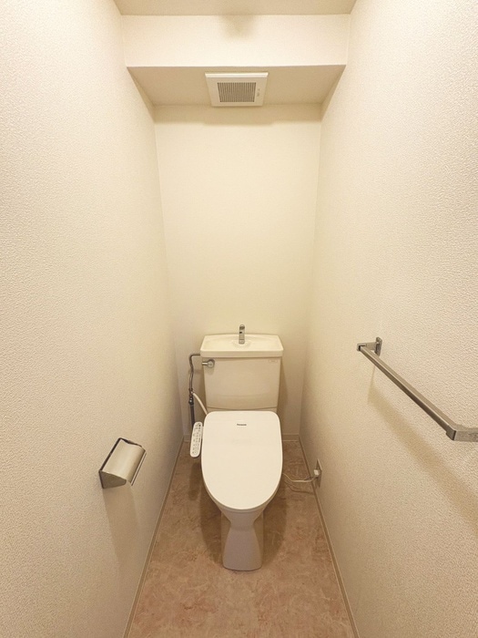 トイレ リバ－ビュウハイツ