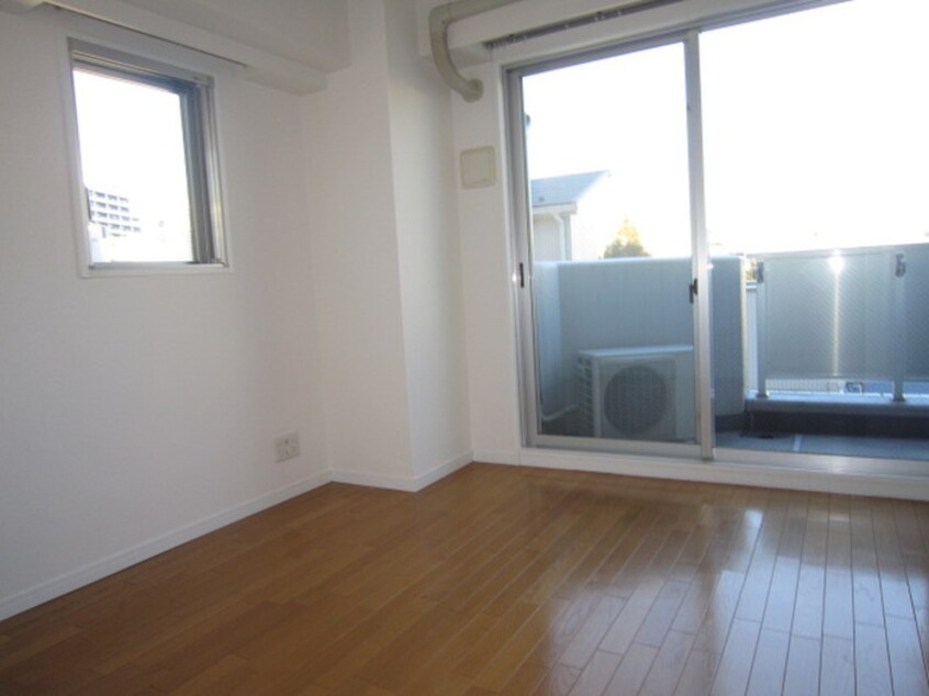 居室 エコロジ－白山レジデンス