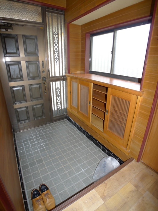 玄関 アトリエ.杉戸