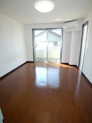 室内からの展望 レフ－ジェ