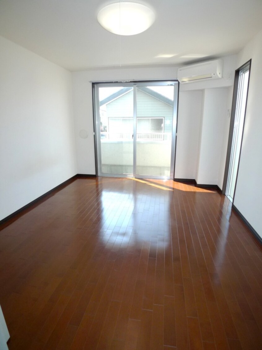 室内からの展望 レフ－ジェ