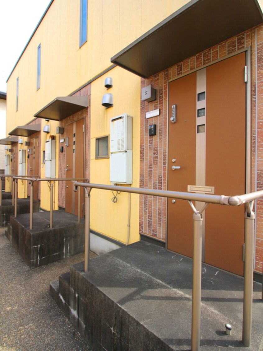 エントランス部分 エトワールシャトー