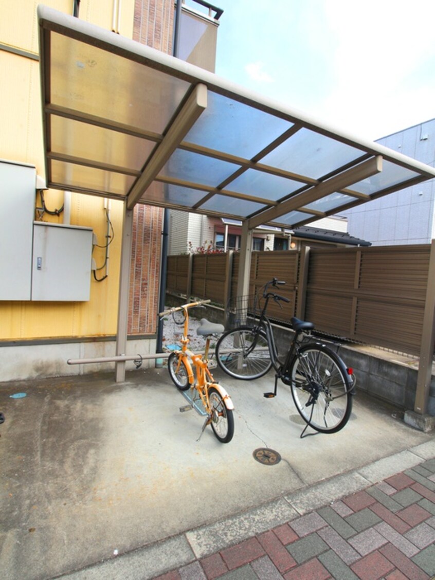 駐輪場 エトワールシャトー