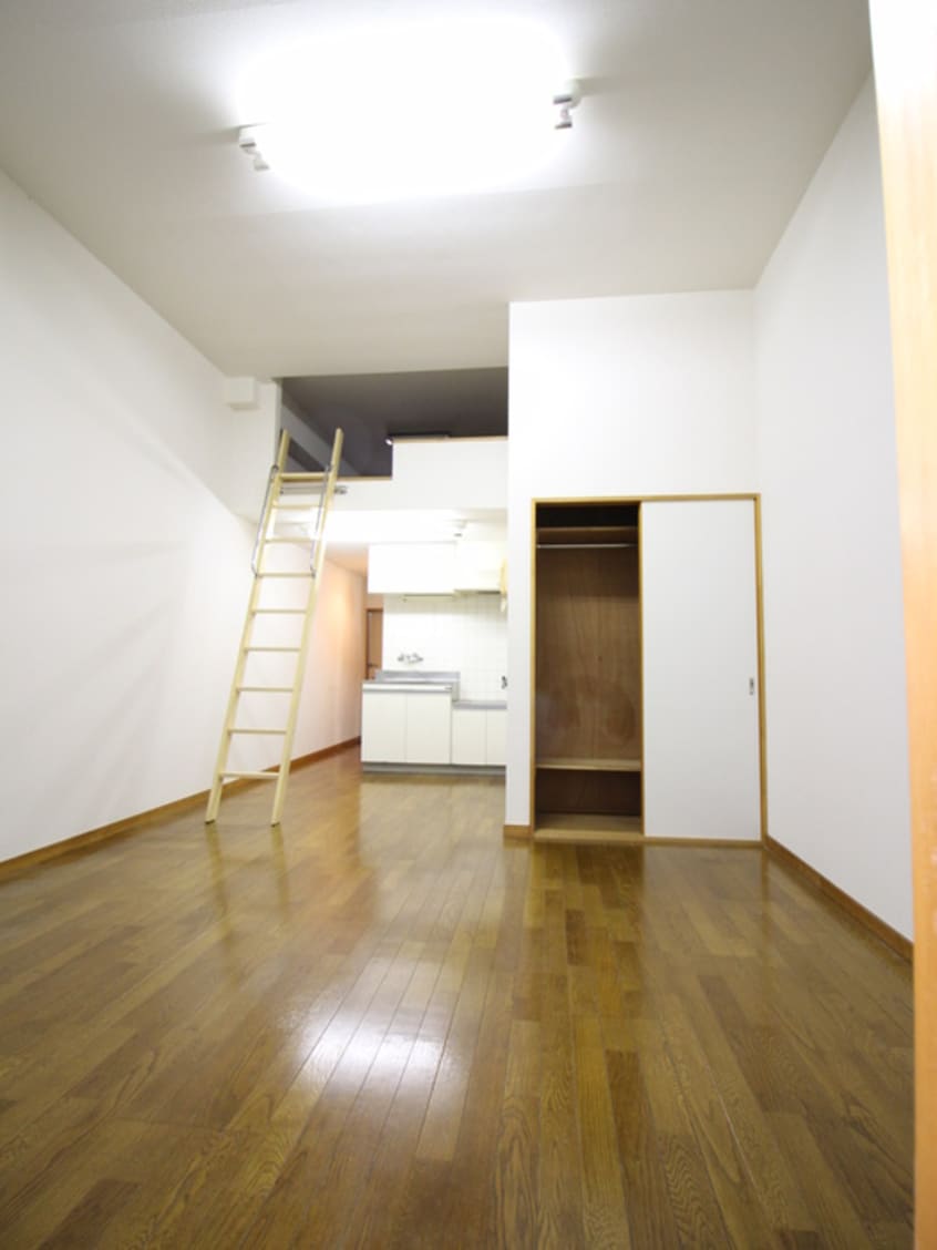 居室 日興ハイツ