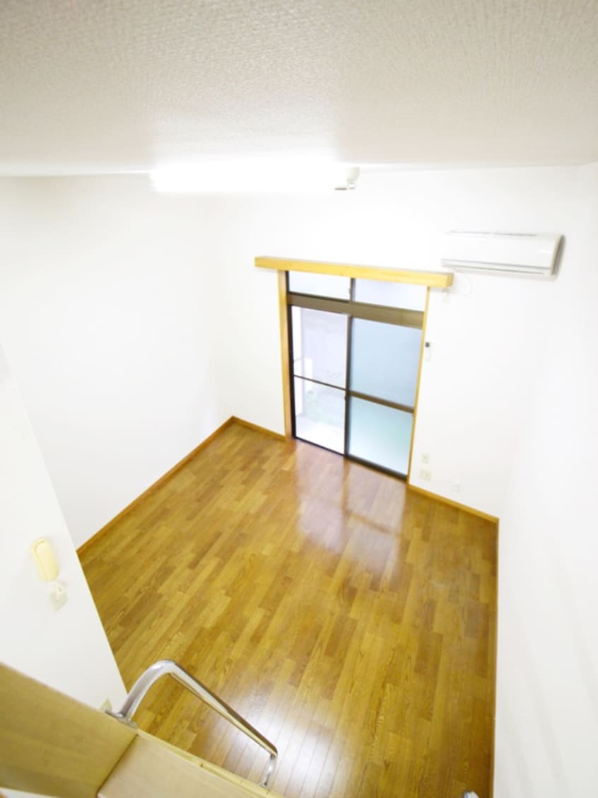 居室 日興ハイツ