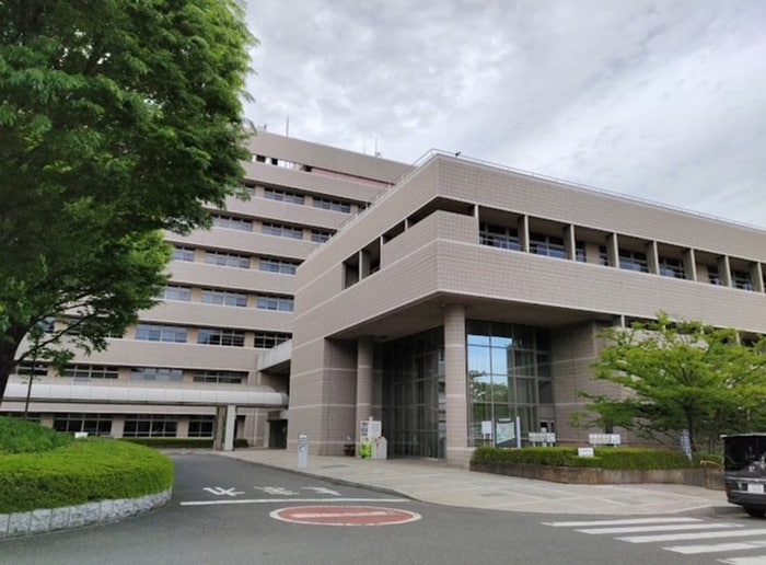 狭山市役所(役所)まで900m Ｍａｒｋ　Ｄｕｏ狭山Ⅳ