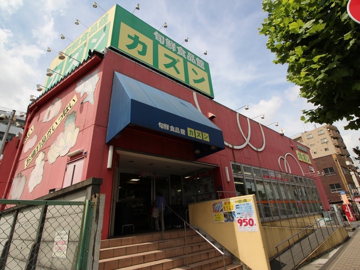 カズン(スーパー)まで139m ESTEM COURT KAMEIDO TOKYOEAST